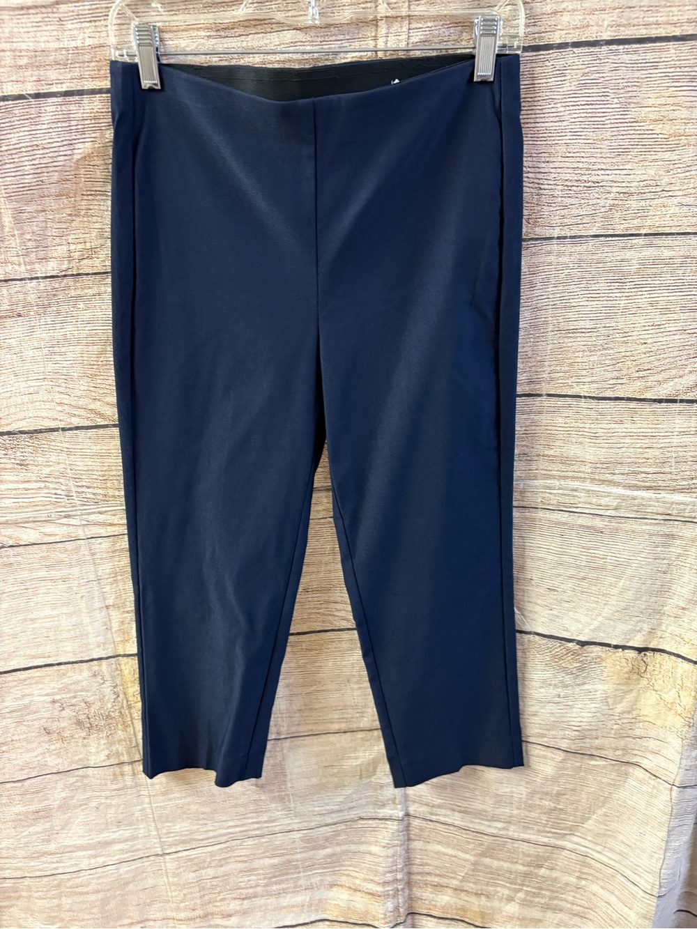 😍 Chico's Navy Stretch Dress Capri pants